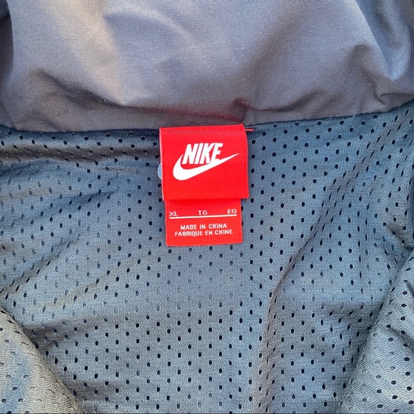 COPY - Nike Air Pivot V3 basketball jacket - Picture 2 of 2